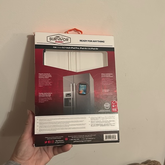 Griffin Survivor Journey iPad Case - Black - Picture 2 of 2